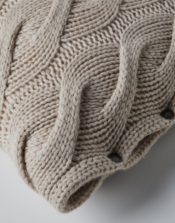 Cushion with cashmere cover Beige Lifestyle - Brunello Cucinelli 