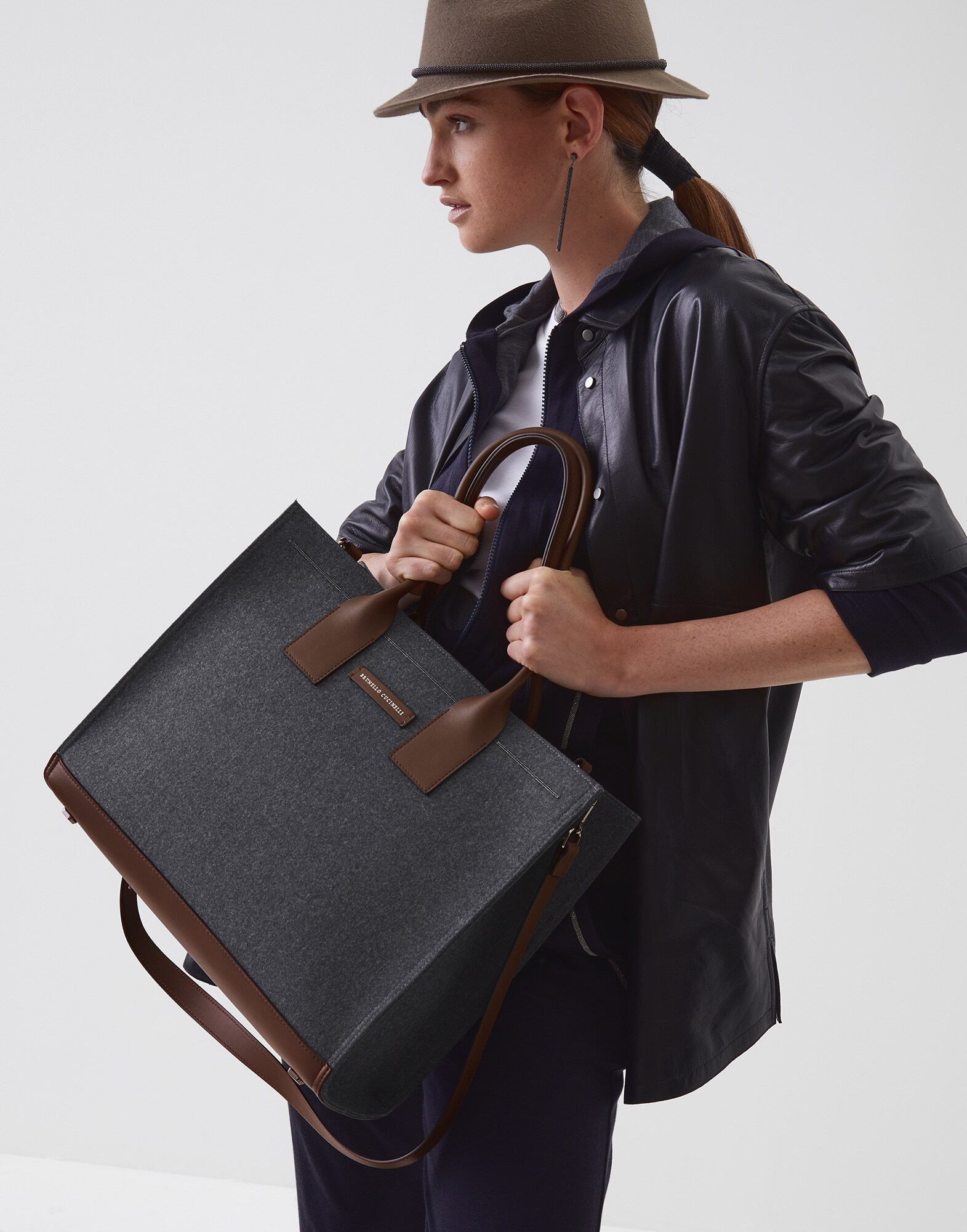 Shopper Bag - Editorial view