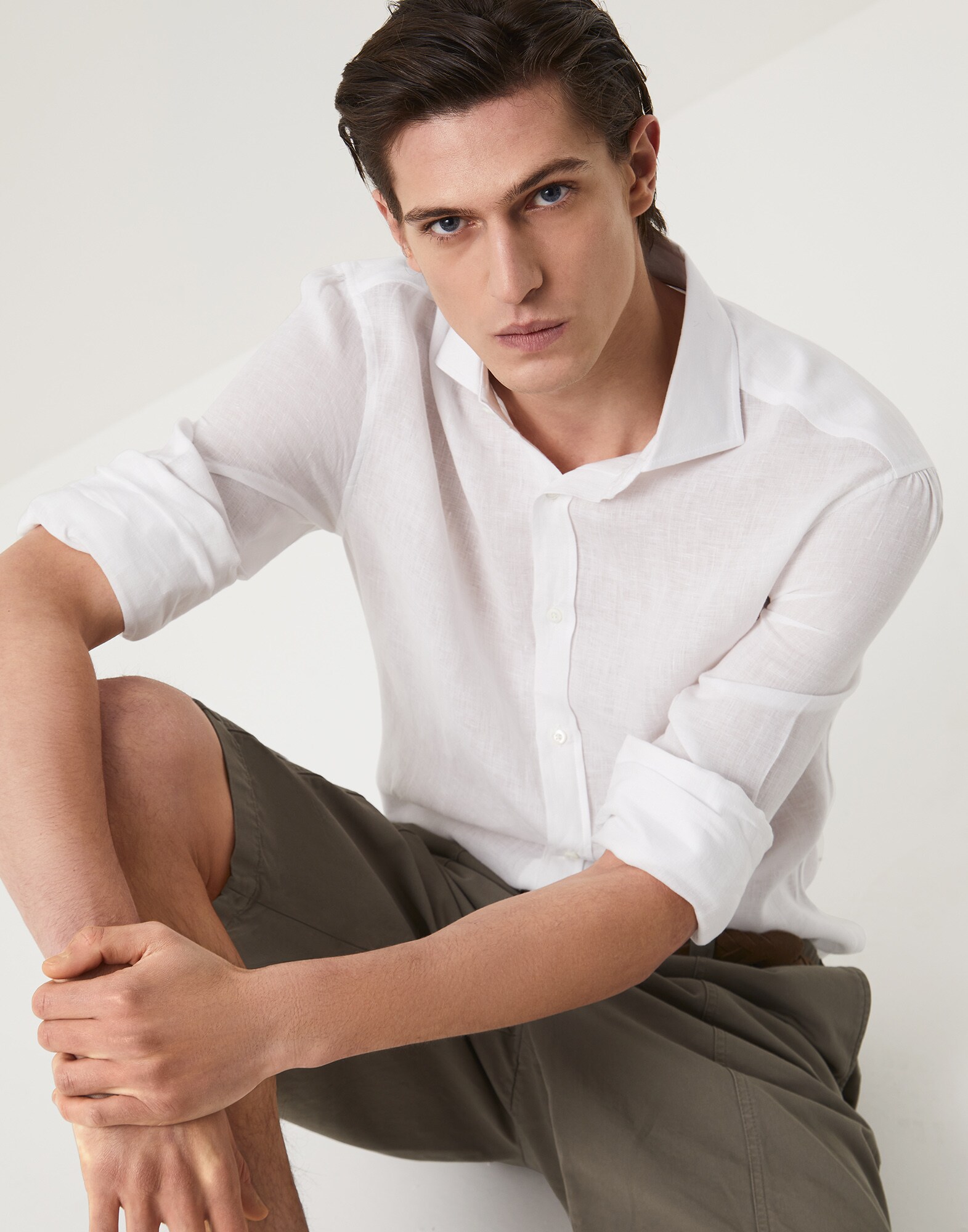 Slim - Editorial view