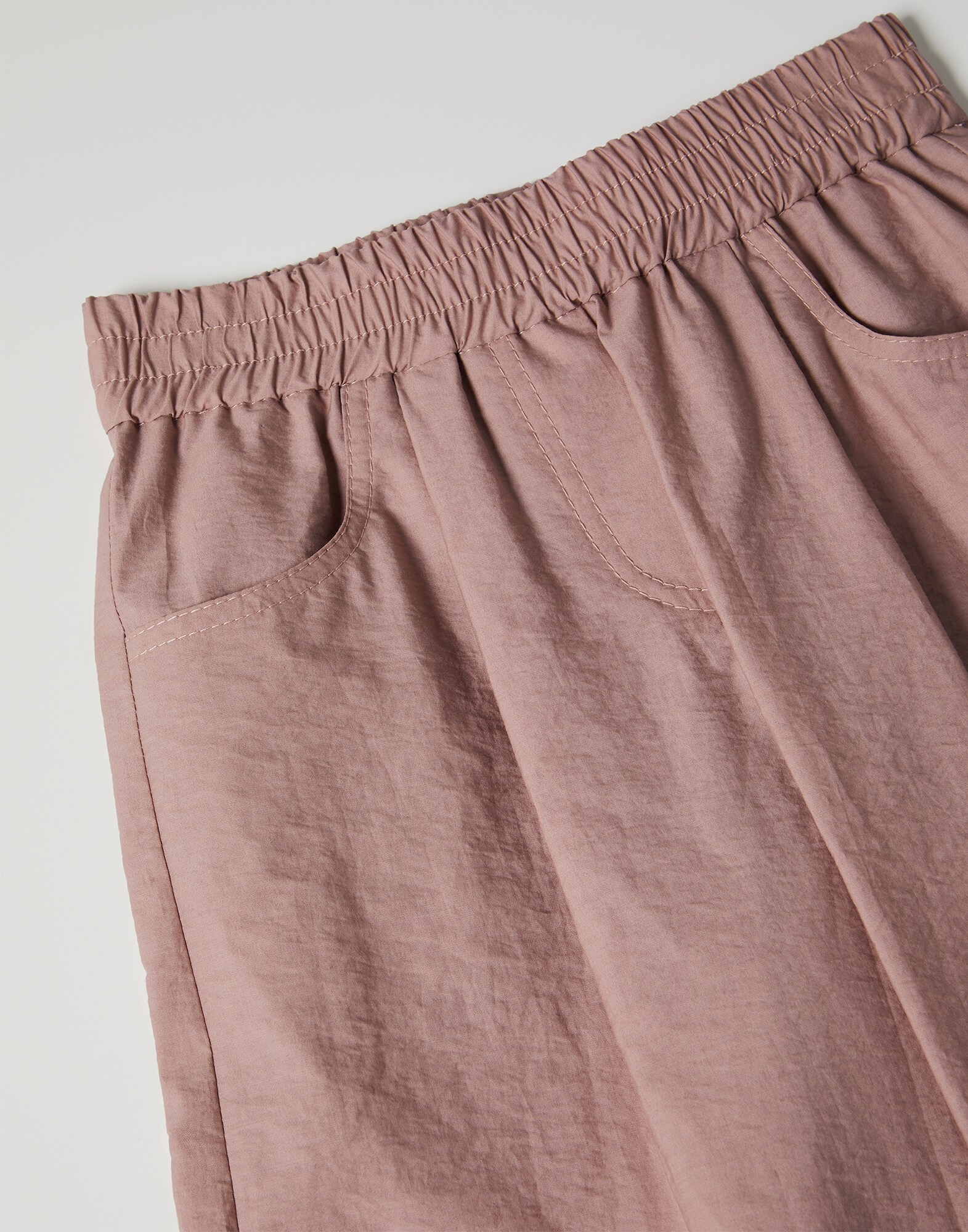 Pants - Detail view
