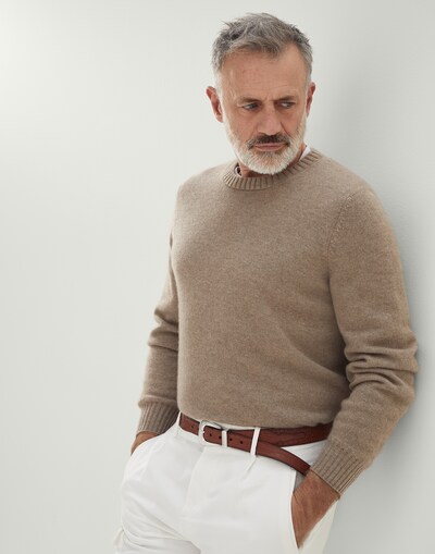 Crewneck - Editorial view