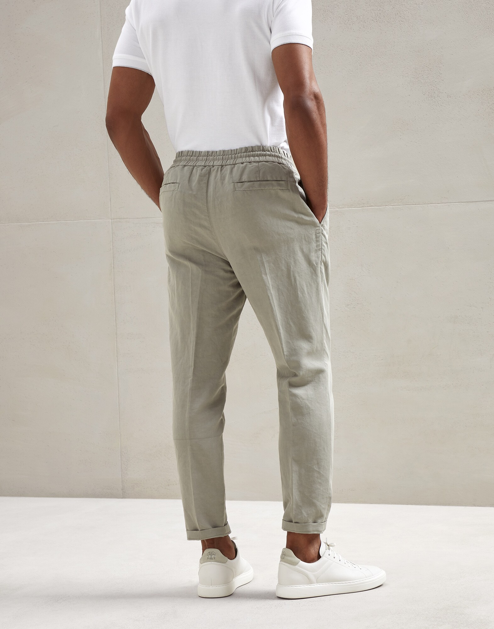 Easy - Back view