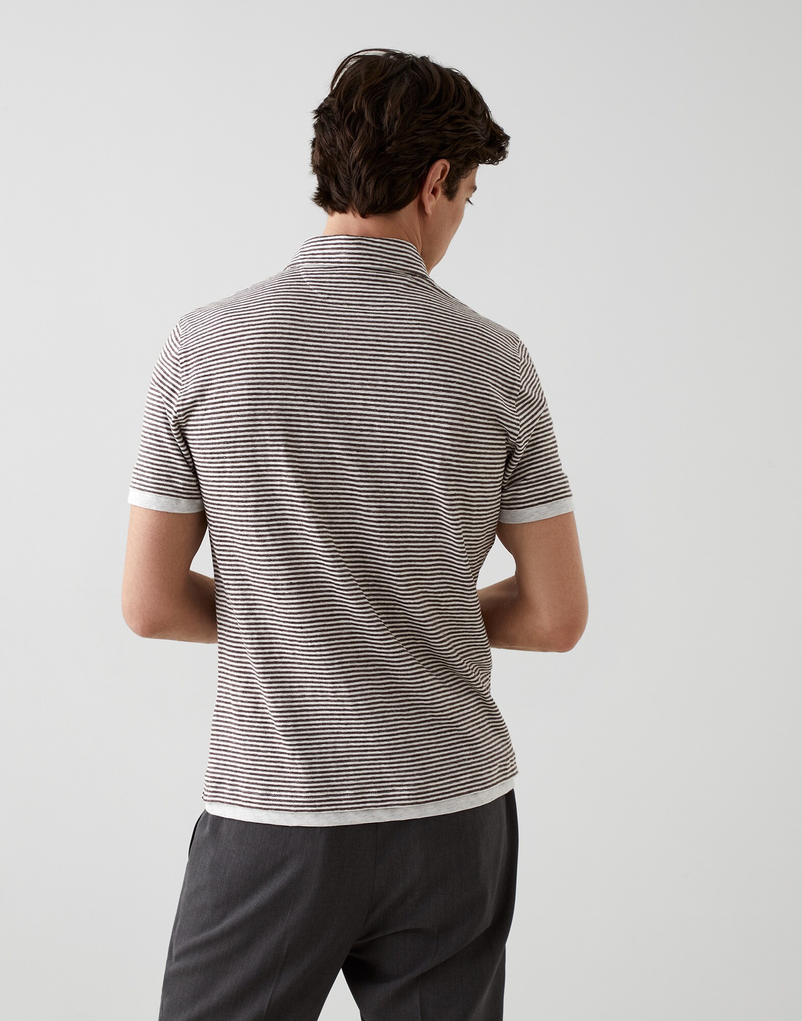 Polo - Back view