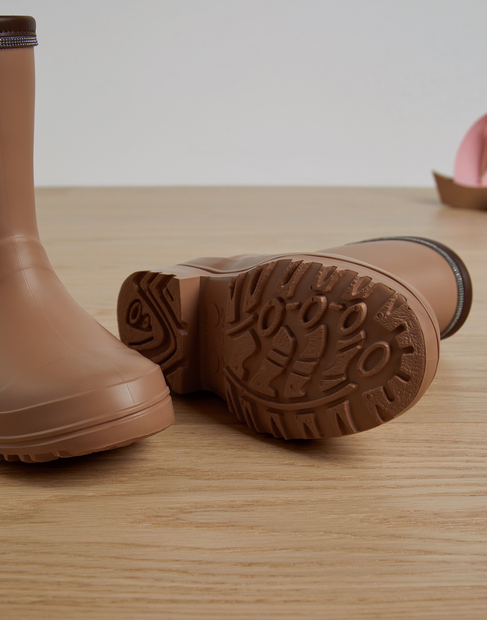 Boots - Detail view