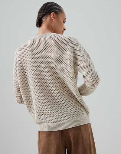 V-neck - Back view