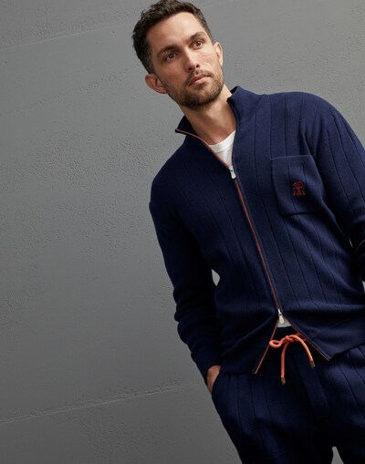 Sweatshirt - Front view