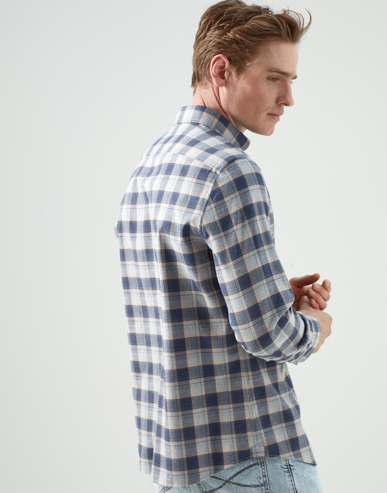 Loose - Back view