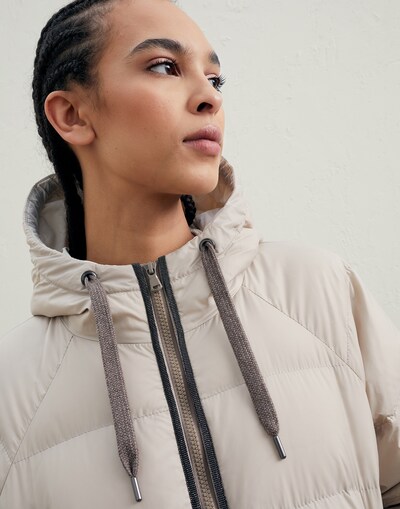Down Jacket - Detail view