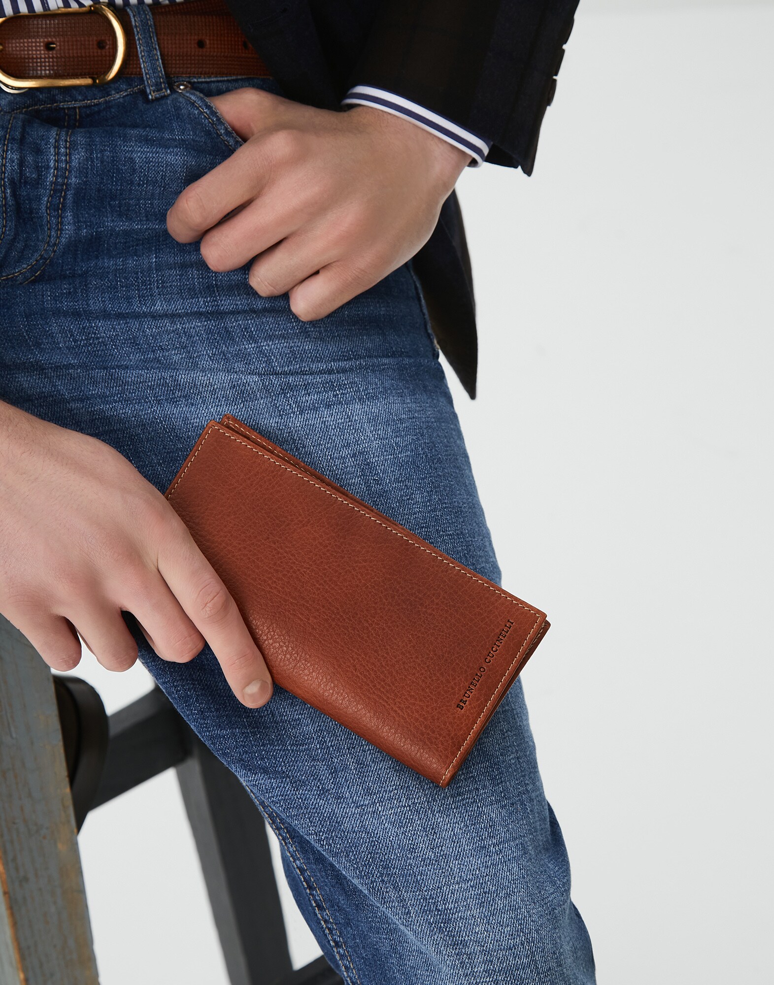 Card Holder - Editorial view