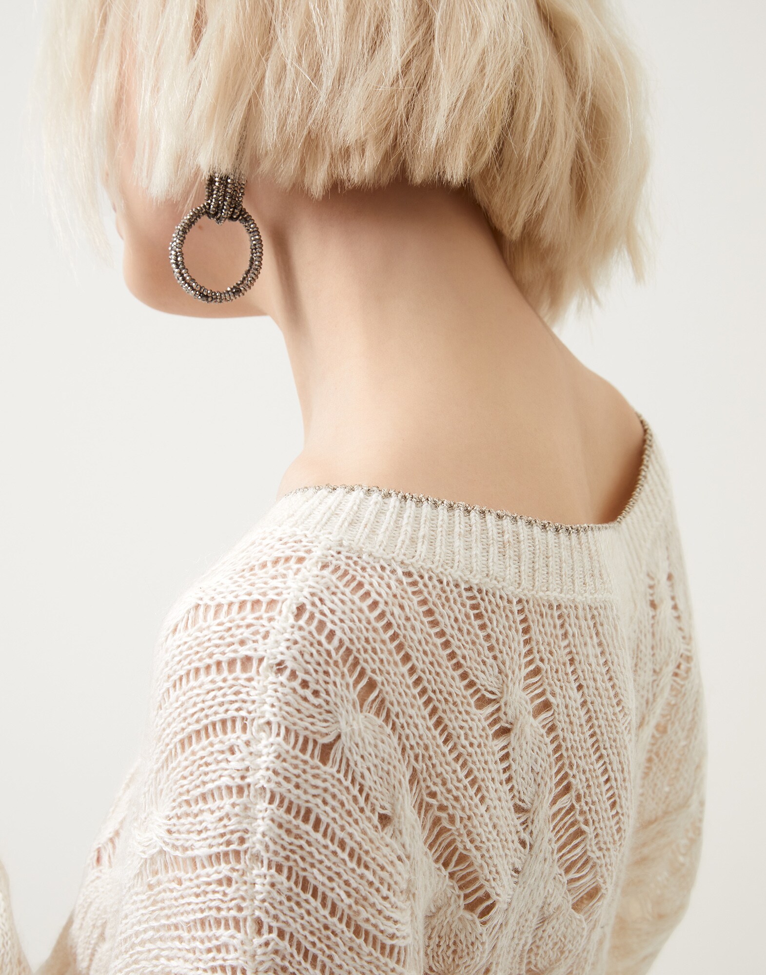 宽领口 - Detail