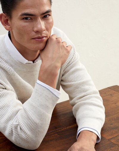 Crewneck - Detail view