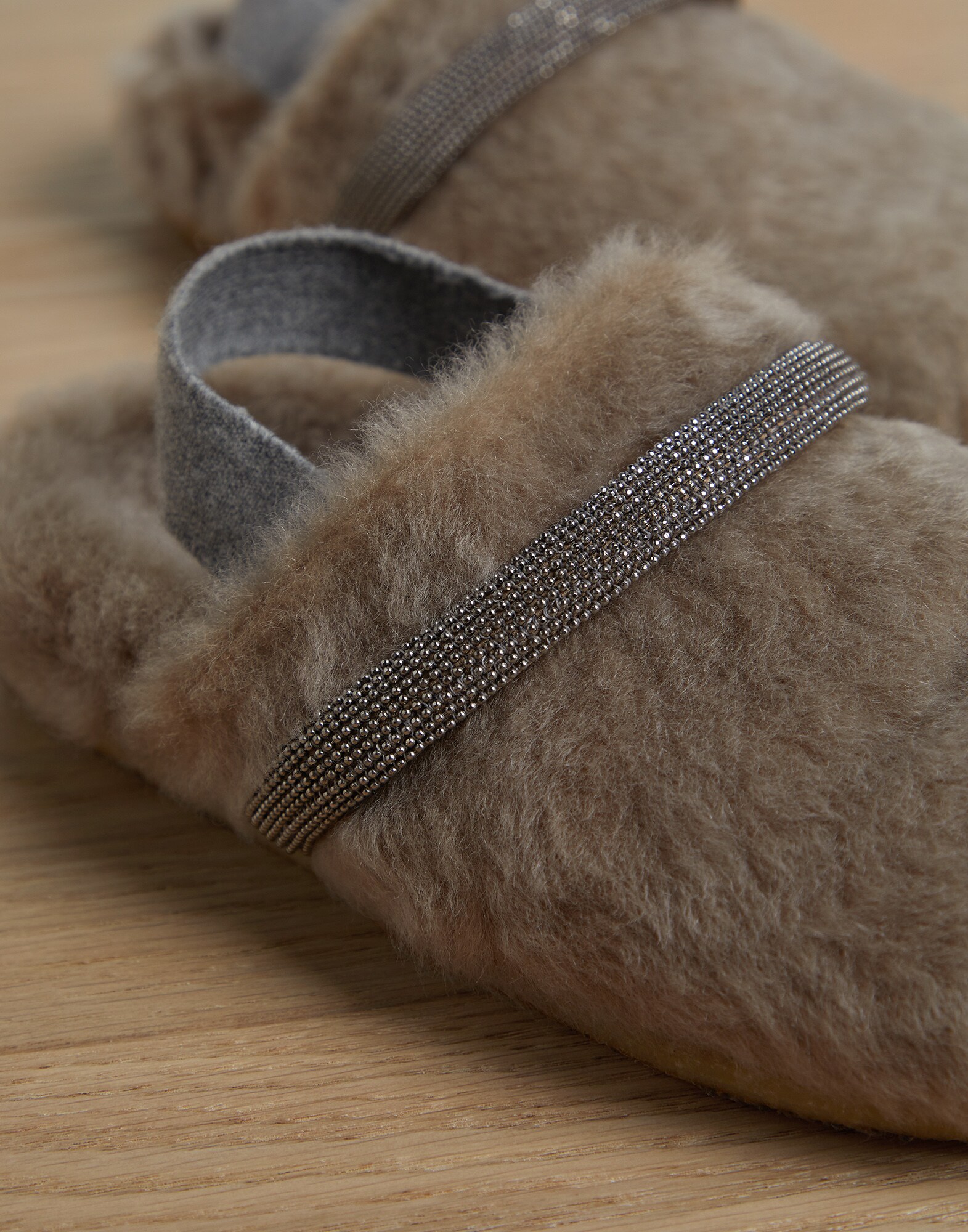 Flat Shoes - Detail view