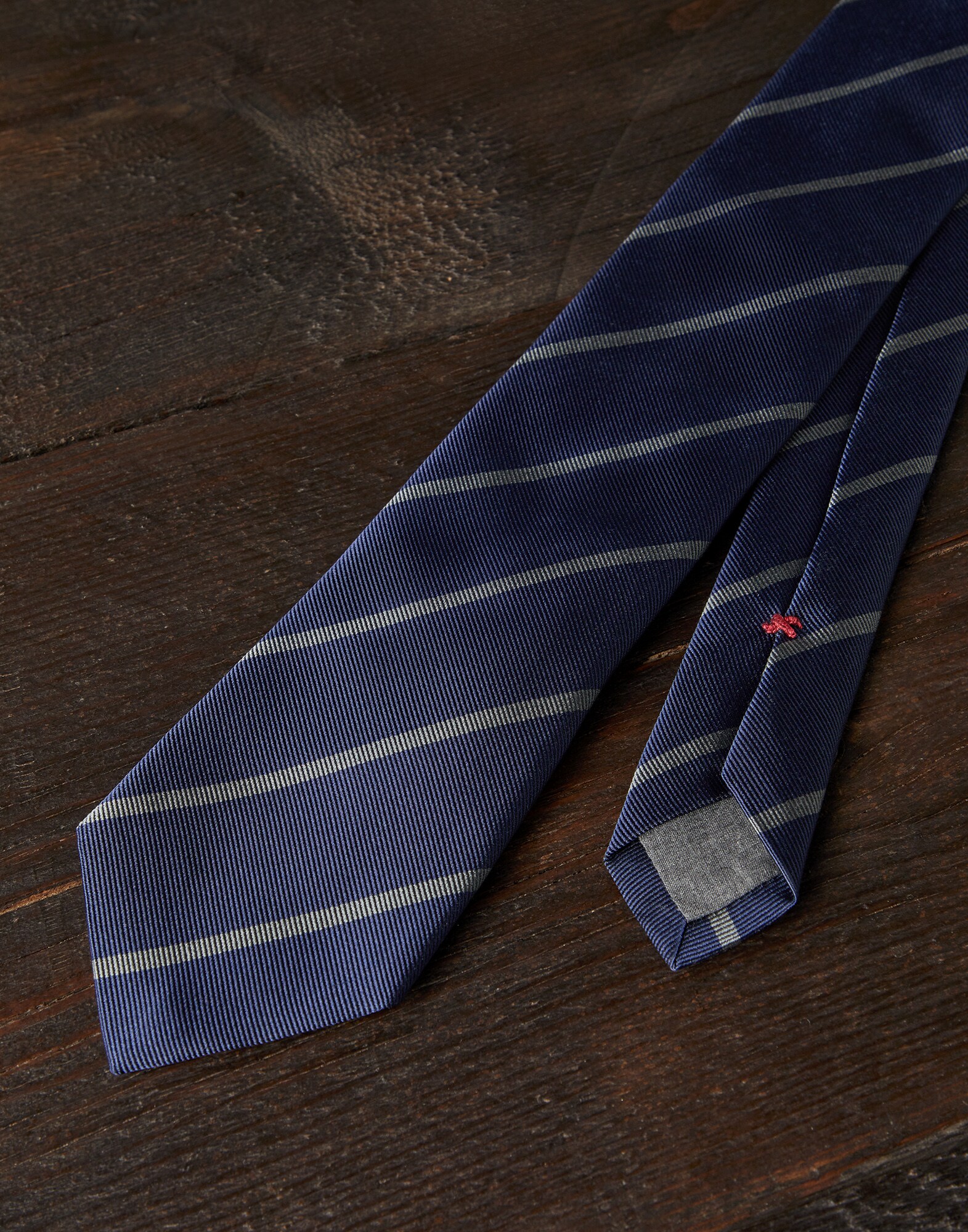 Tie - Detail view