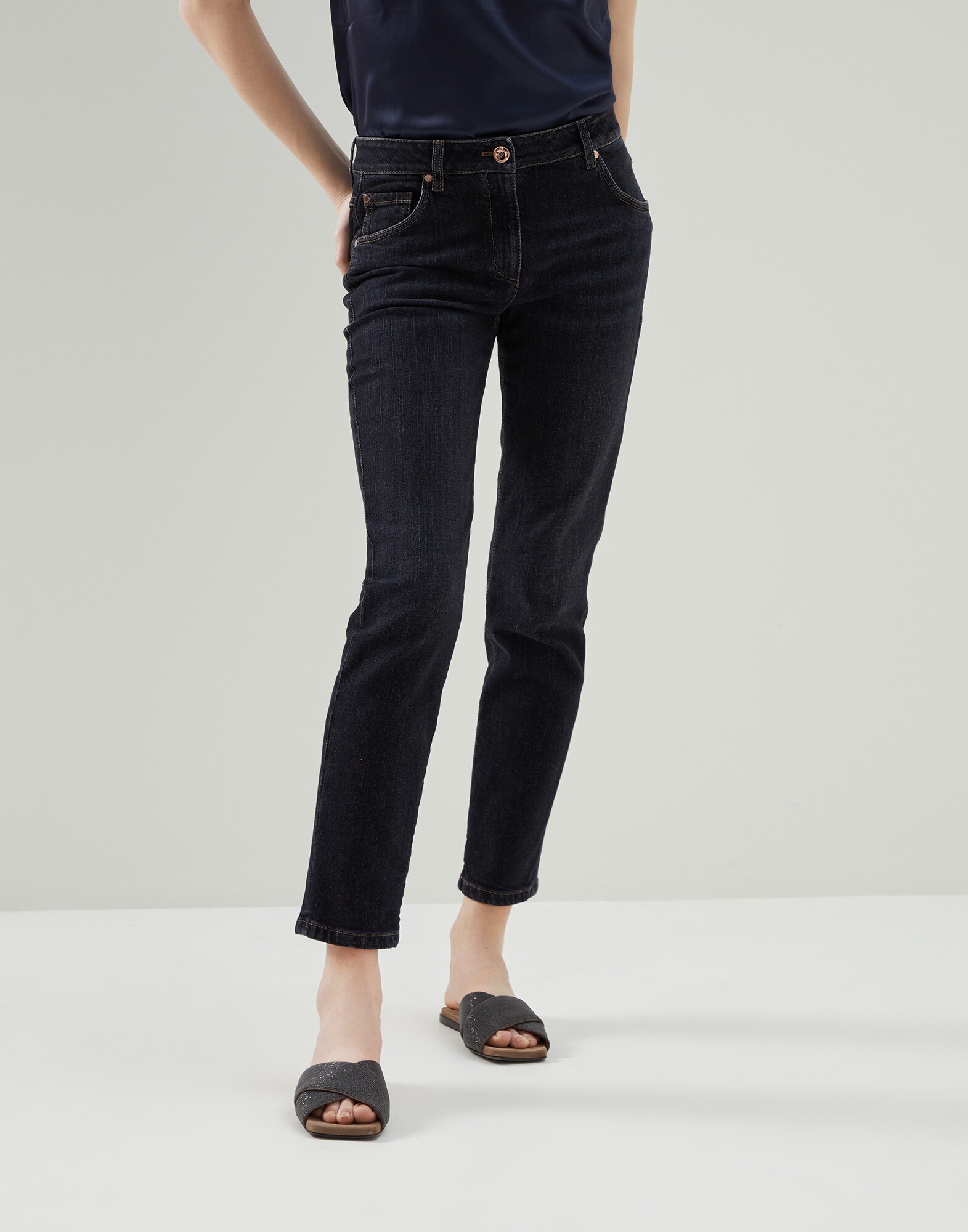 Slim - Front view