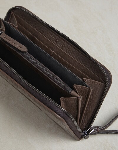 Wallet - Full look