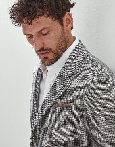 Single Breasted Blazer - Detail view