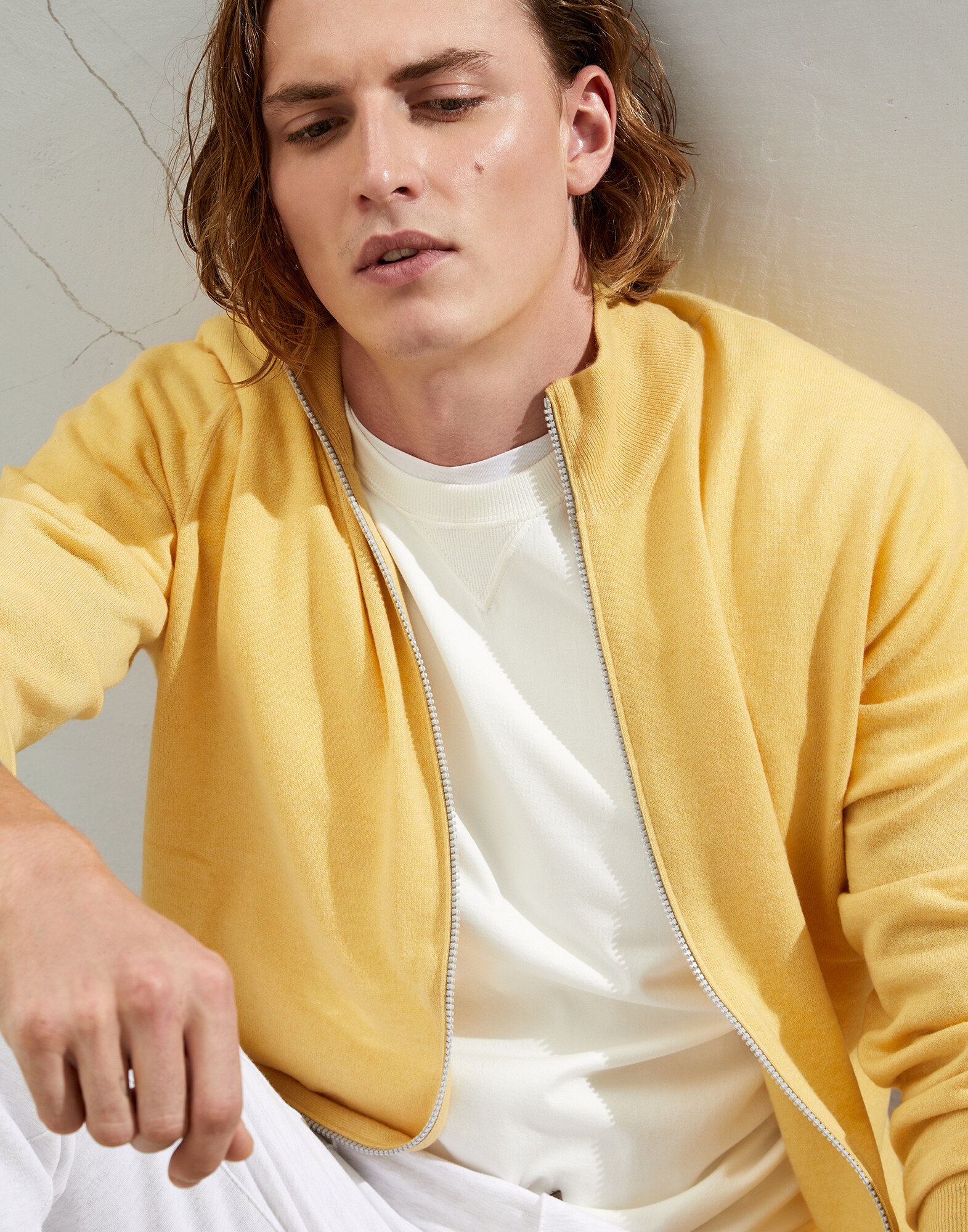 Cardigan - Editorial