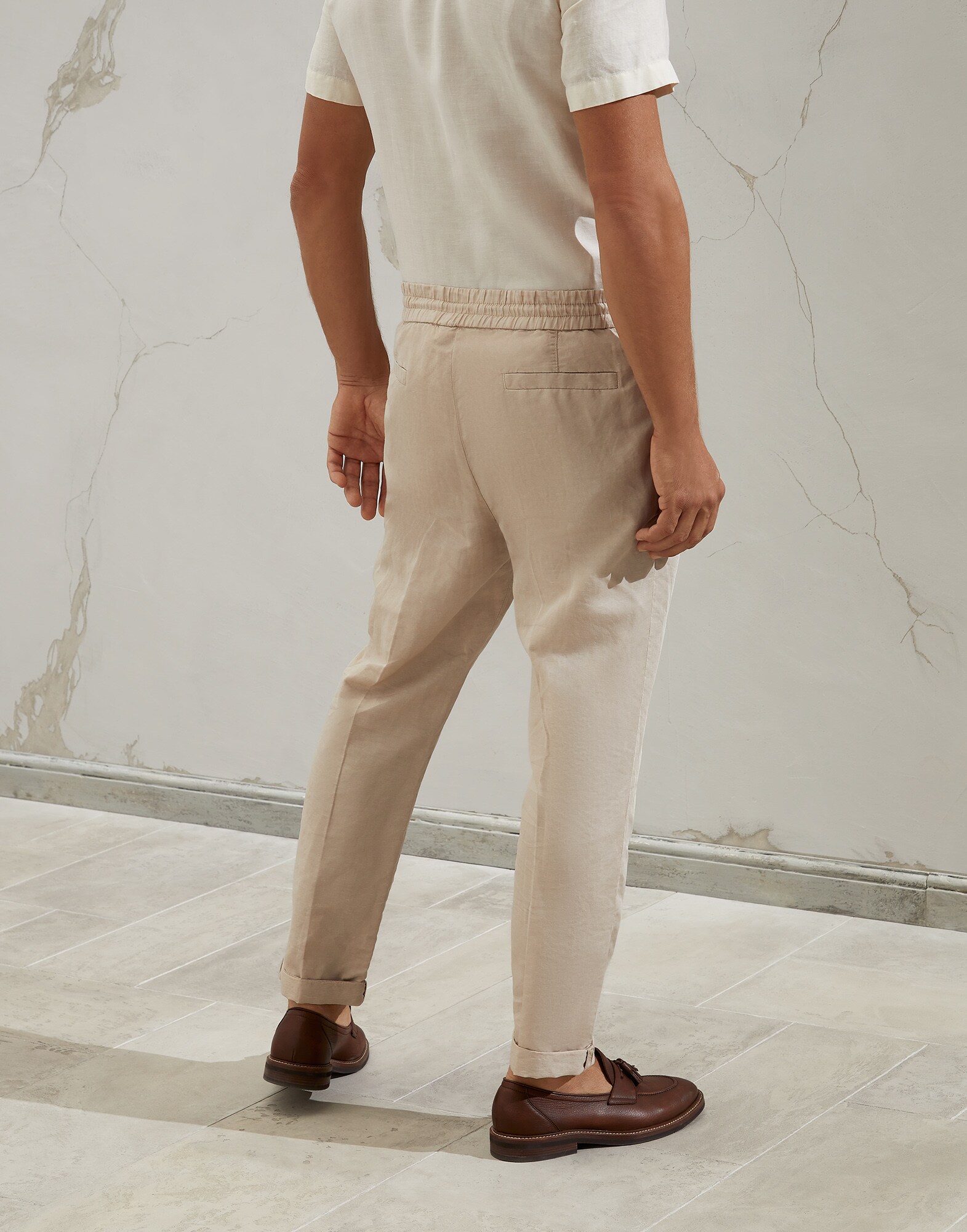 Leisure - Back view
