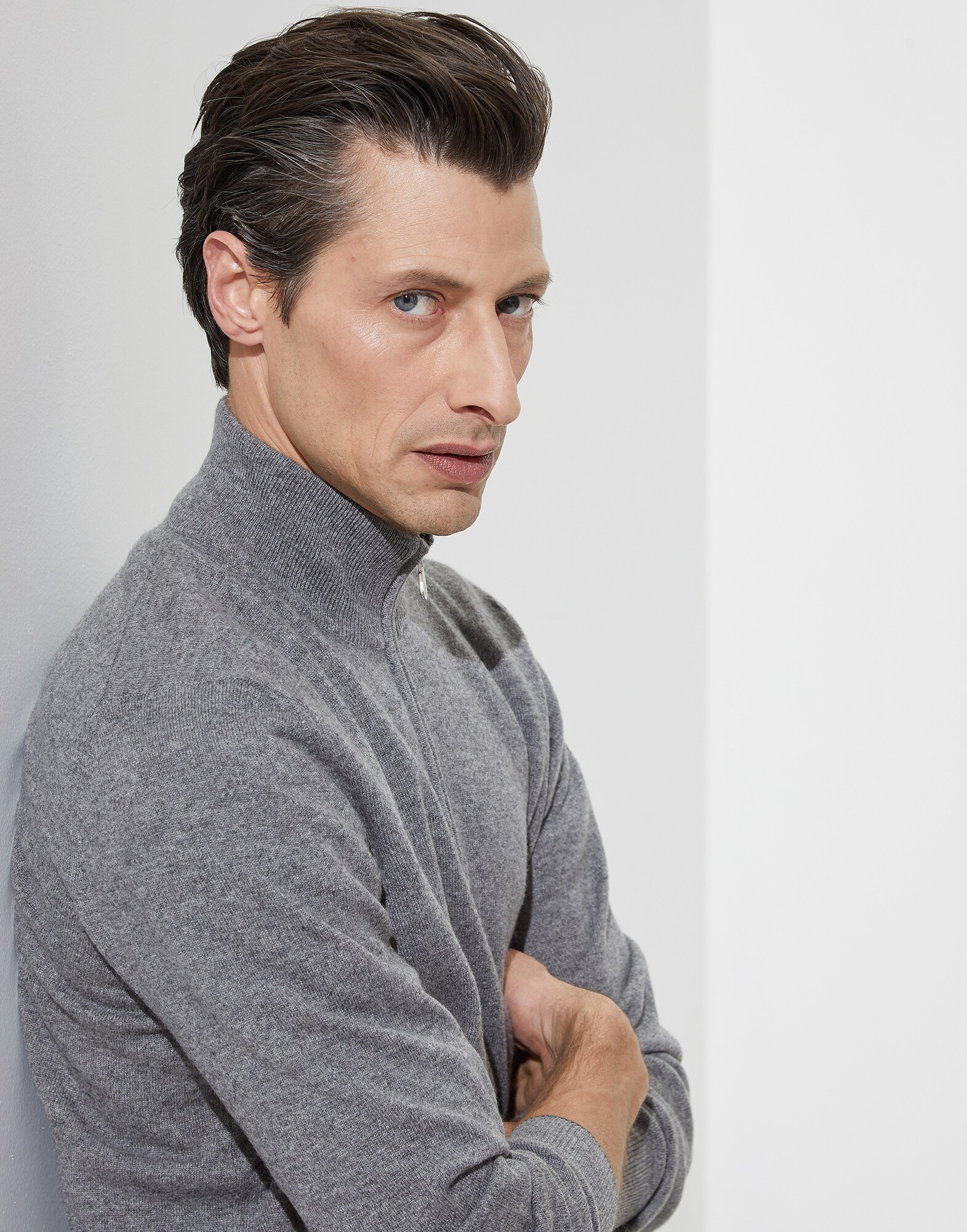 High Neck Sweater - Detail view
