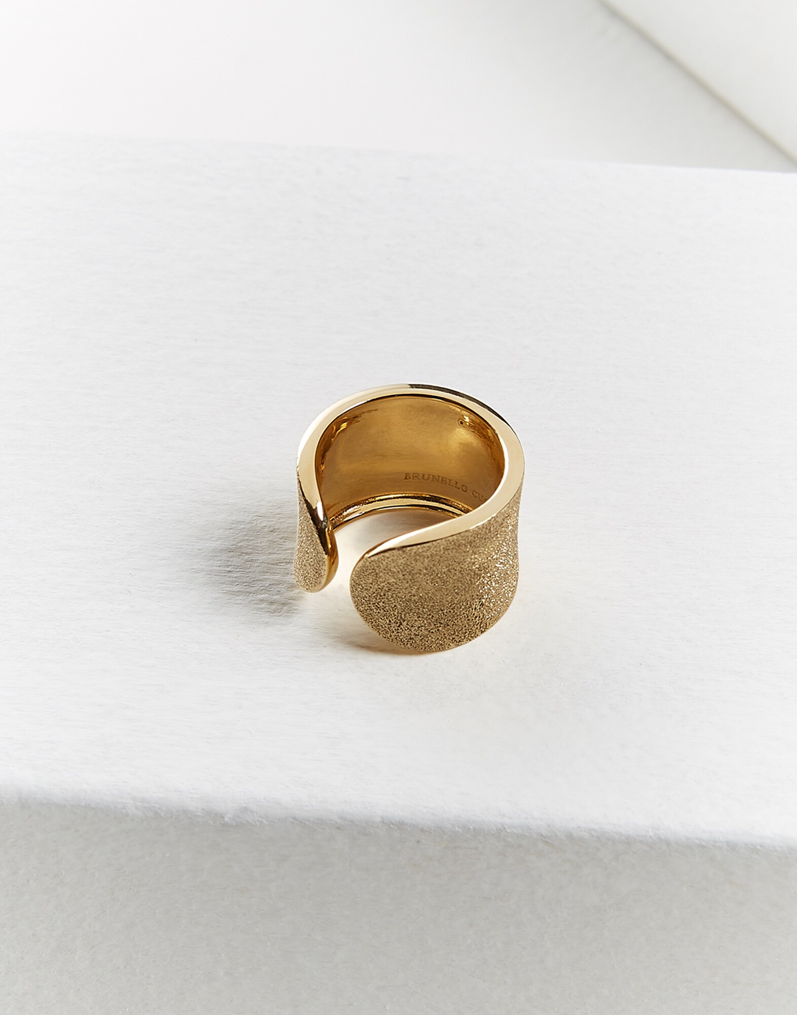 Ring - Detail