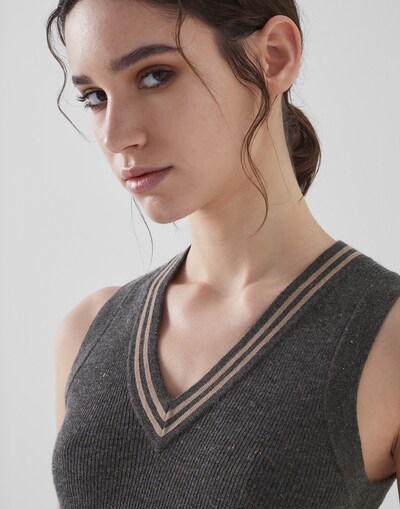 Knitted Top - Detail view