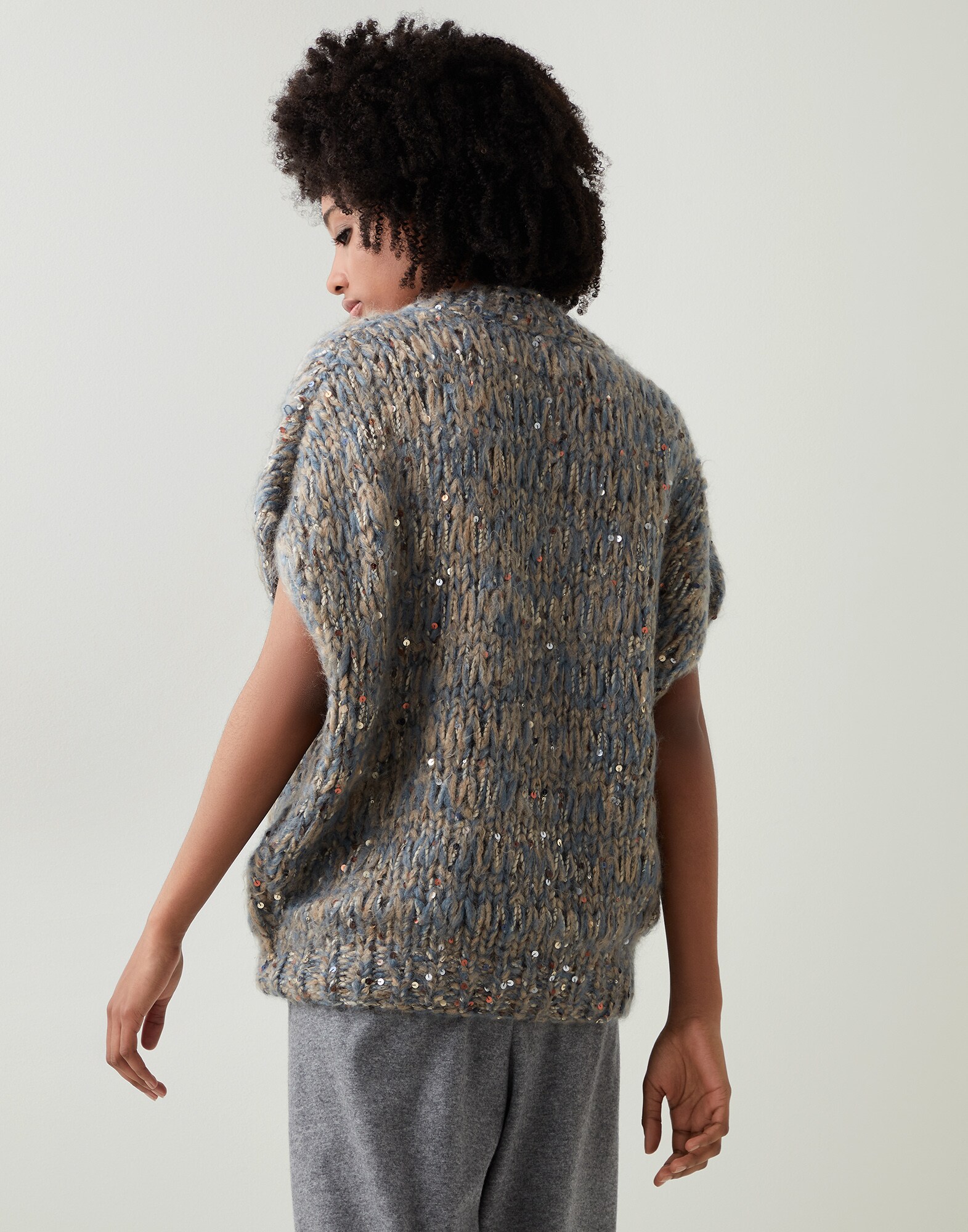 V-neck - Back view