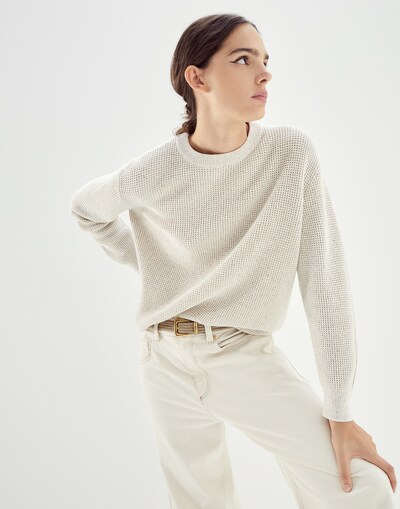 Crewneck - Editorial view