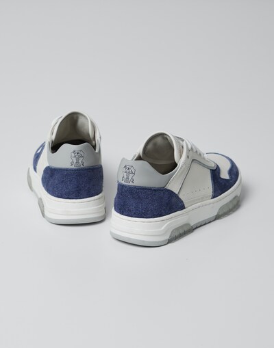 Sneakers - Back view