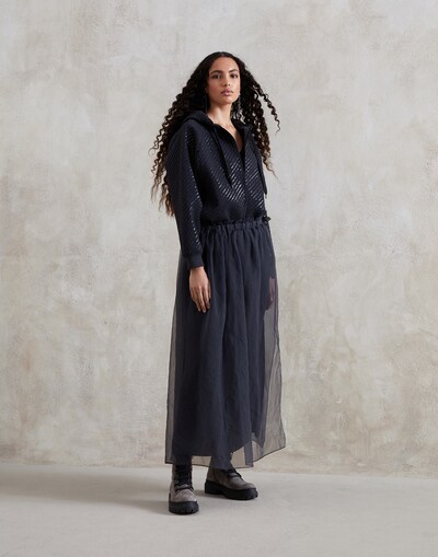 Midi Skirt - Full look