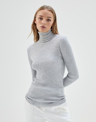 Turtleneck - Front view