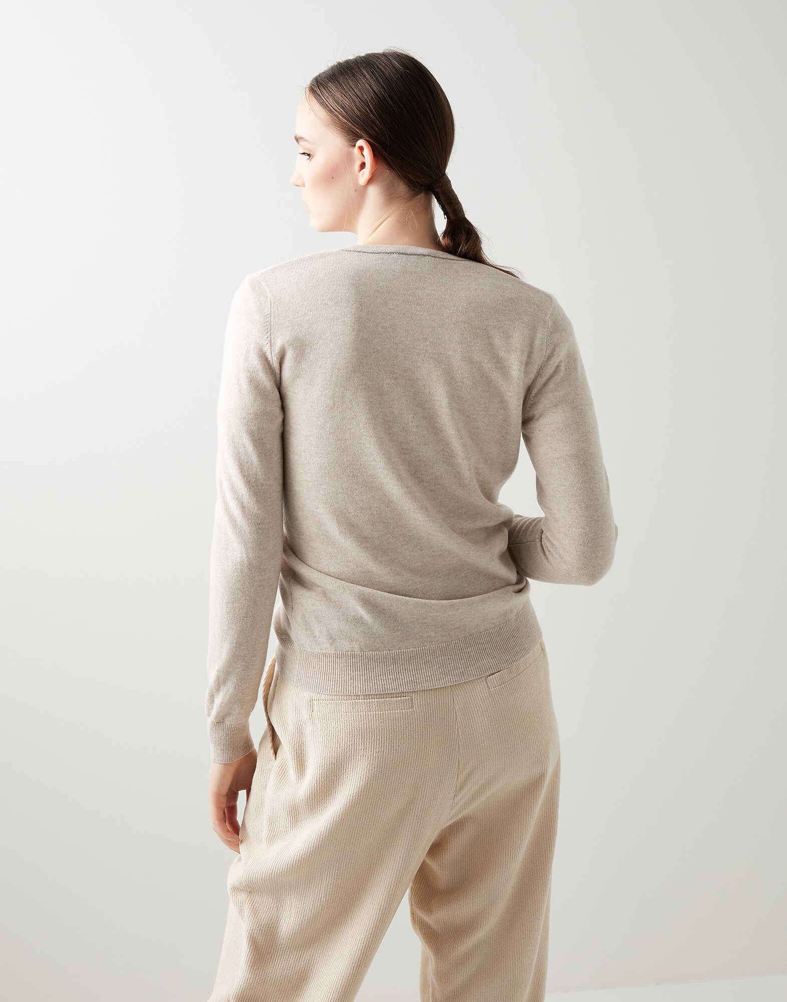 V-neck - Back view
