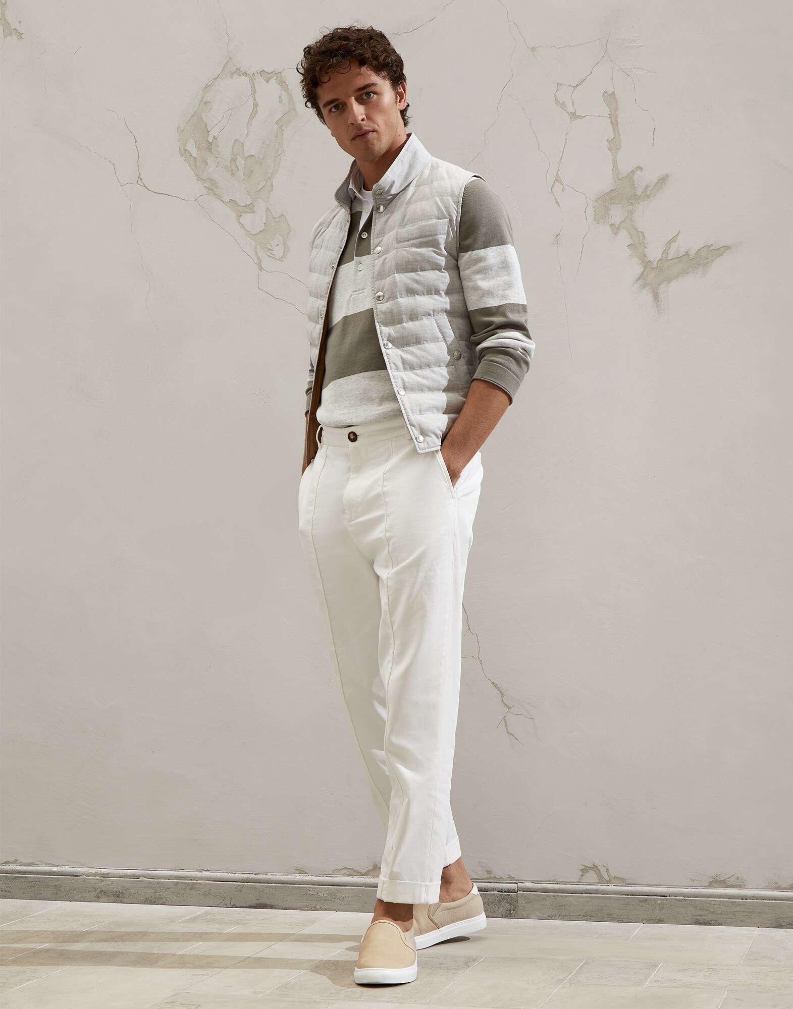 Polo-Style Sweater - Full look