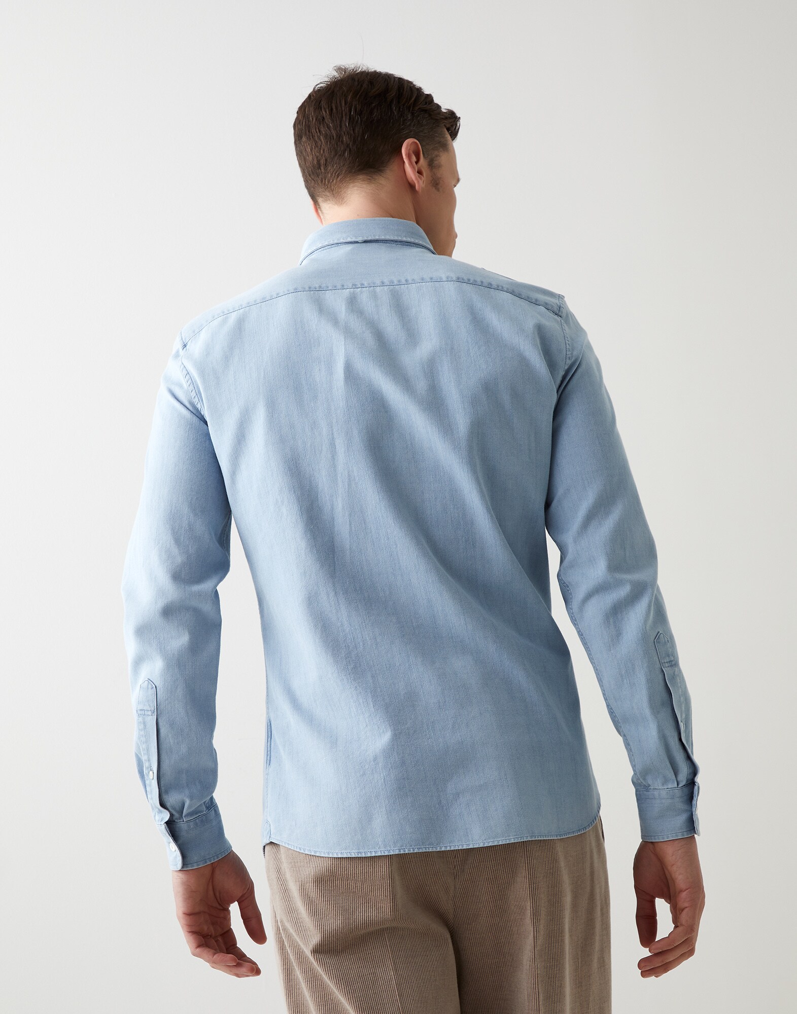 Leisure - Back view