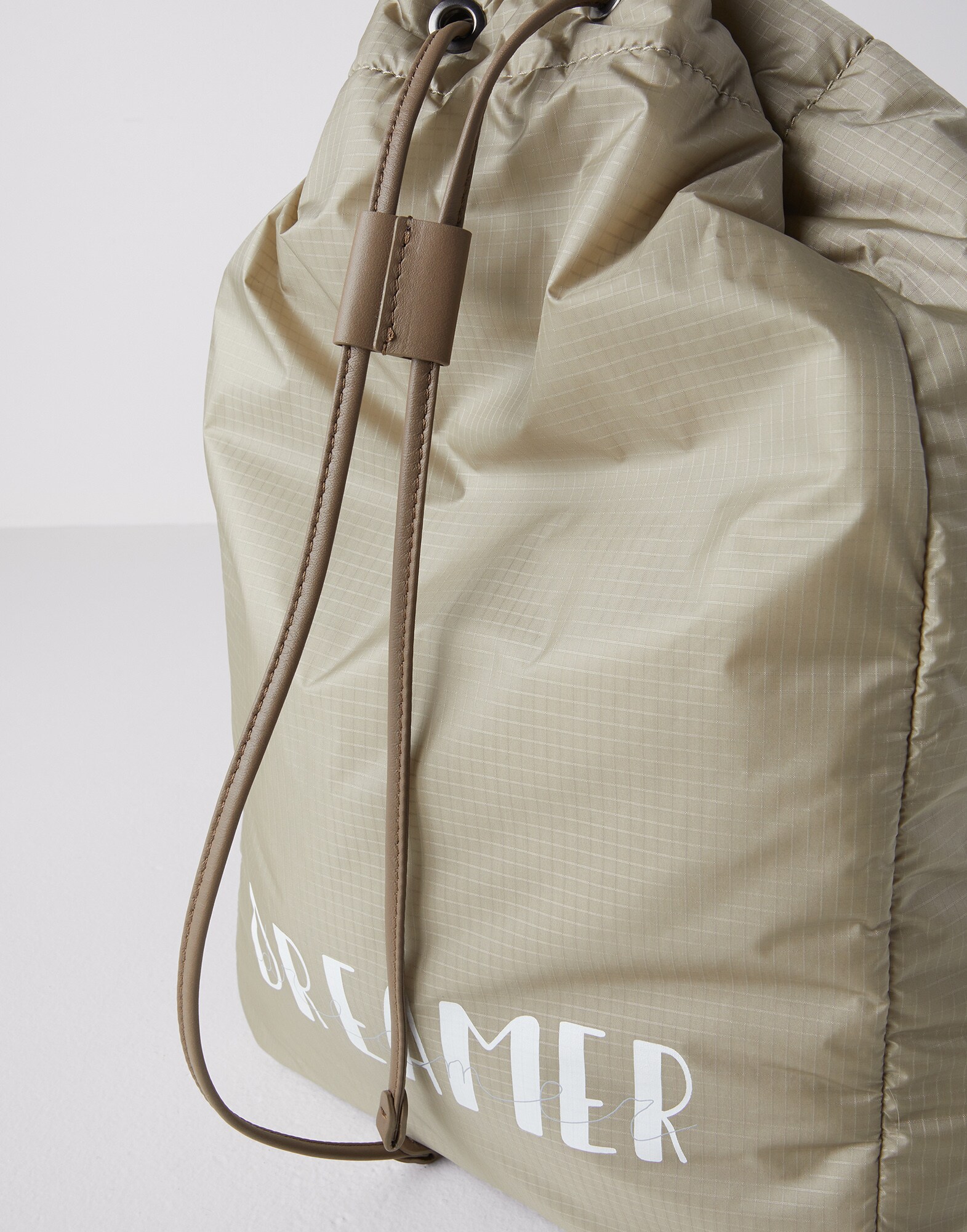 Bags & Backpacks - Detail view