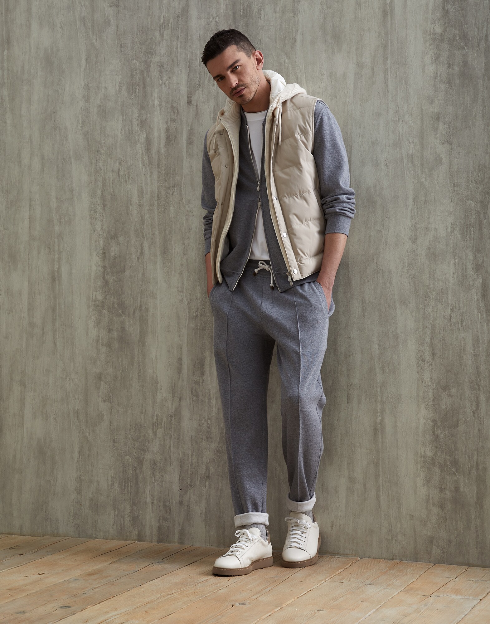 Sweatshirt - Full look