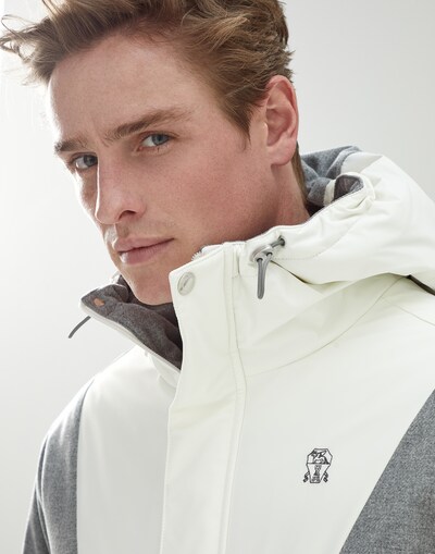 Mountain Outerwear Jacket - Detail view
