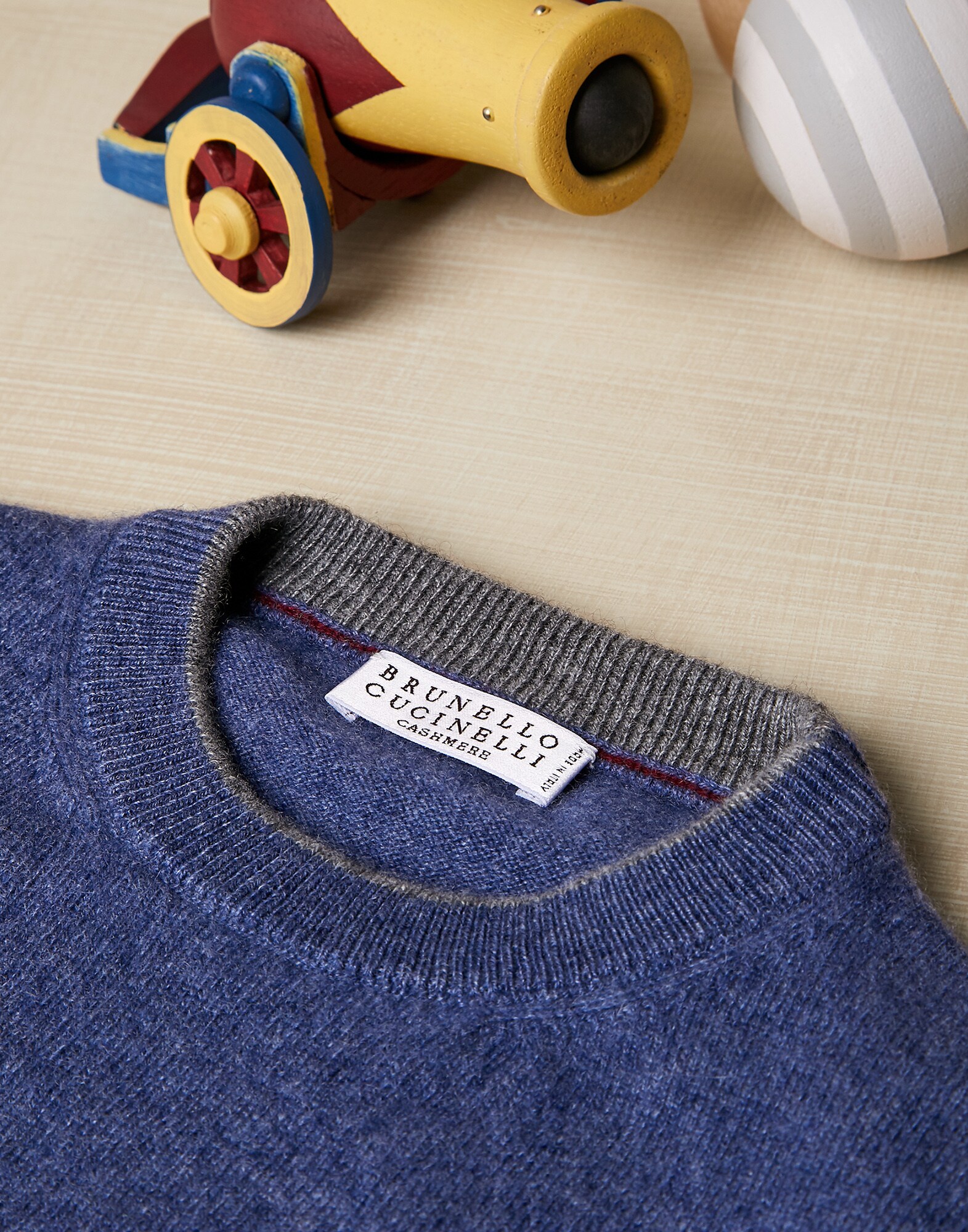 Crewneck Sweater - Detail