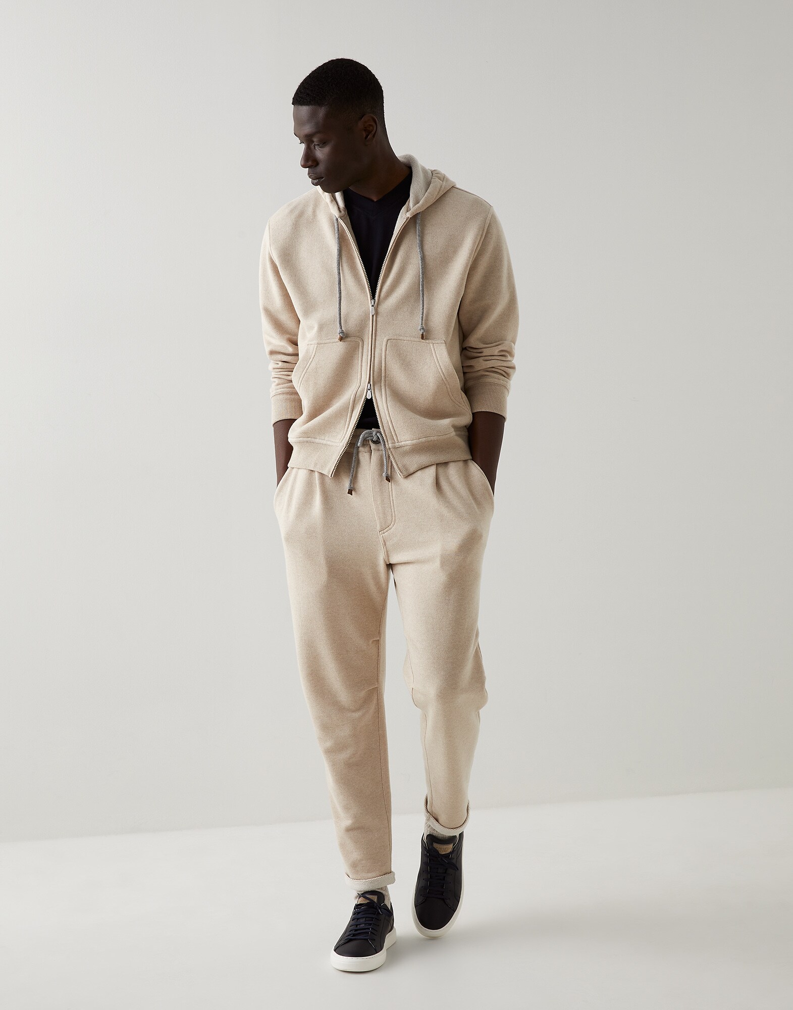 Sweatpants - Full look