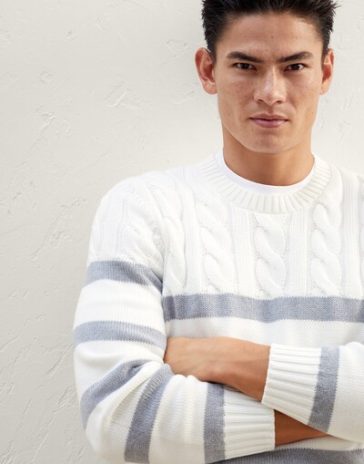 Crewneck - Detail view