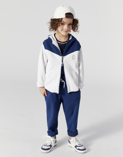 Topwear - Full look