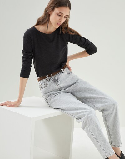 Crewneck - Editorial view