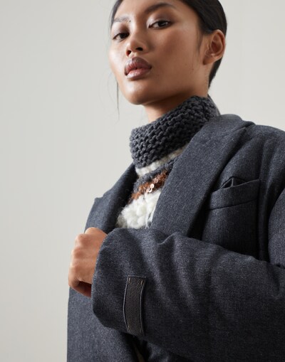 Down Jacket - Detail view