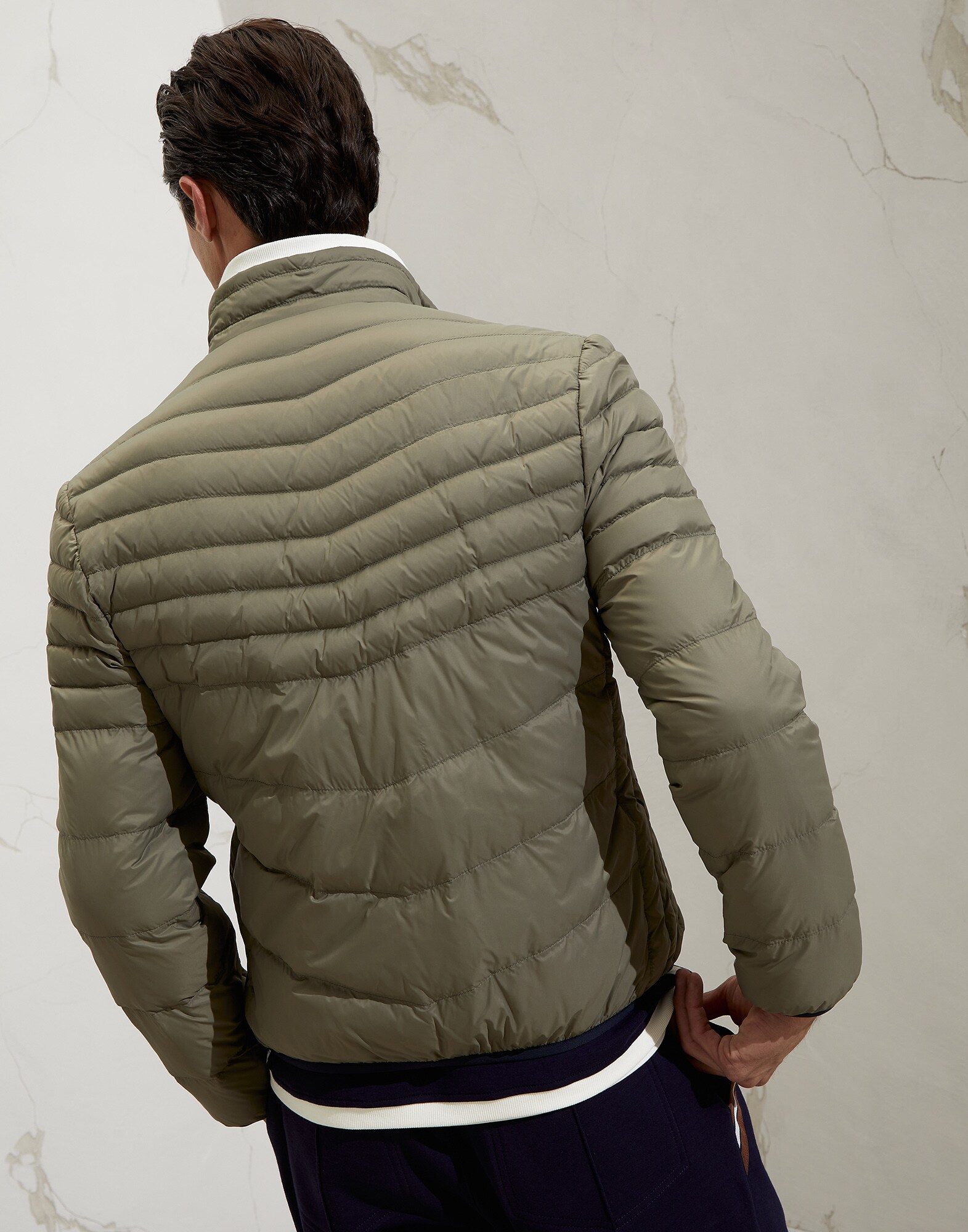 羽绒服 - Back