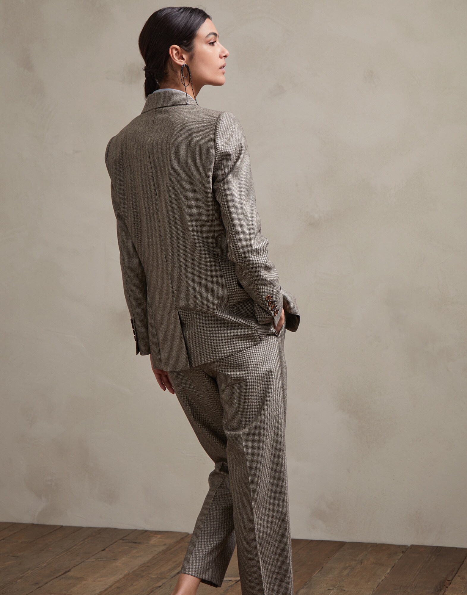 夹克 - Back