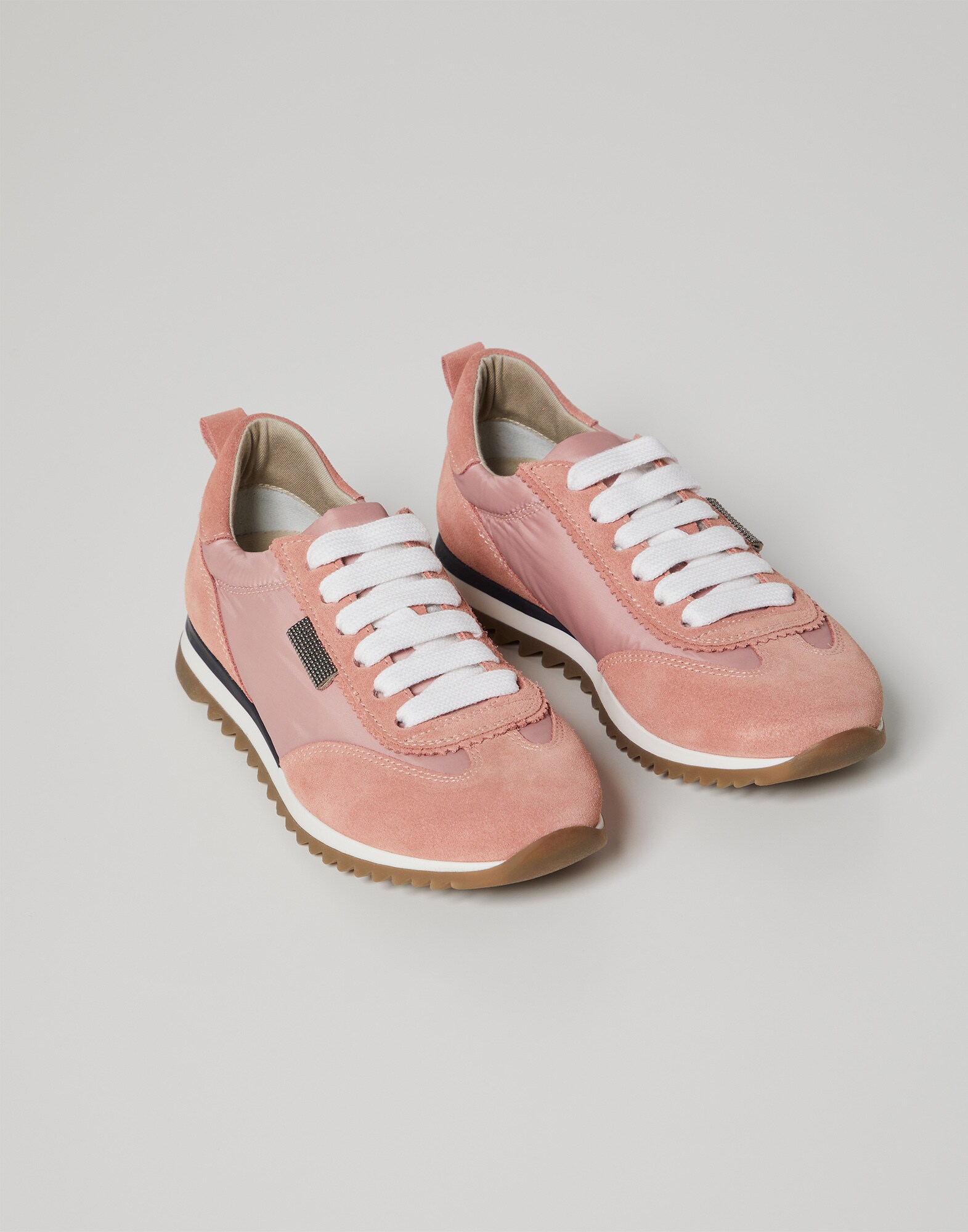 Sneakers - Front view
