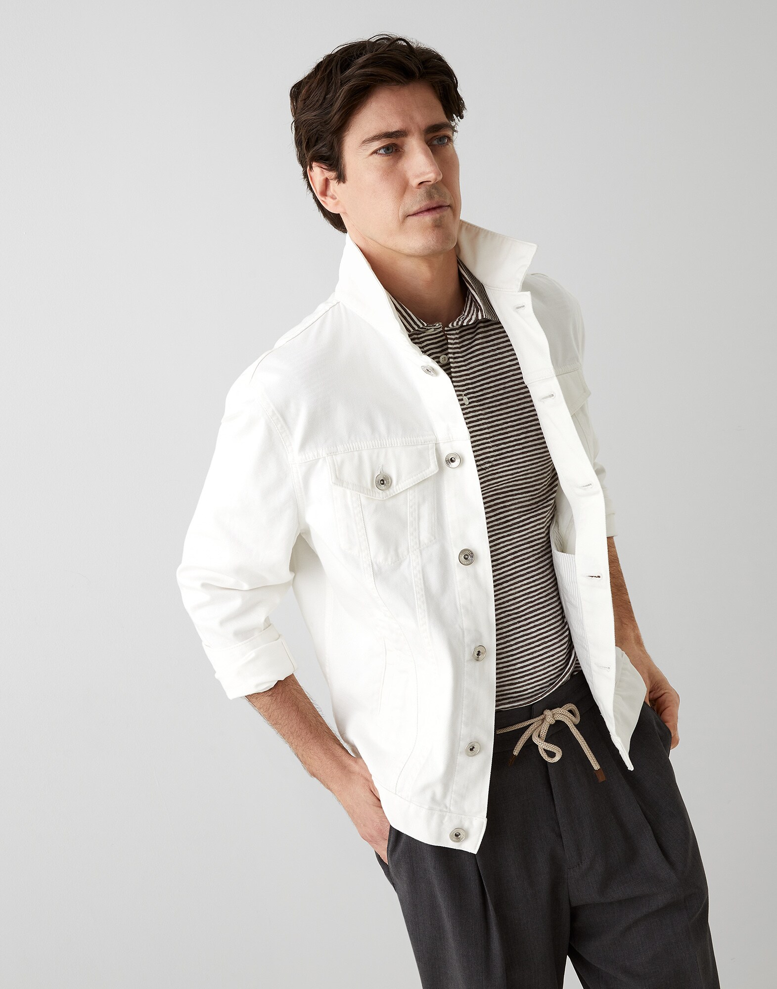 Polo - Editorial view