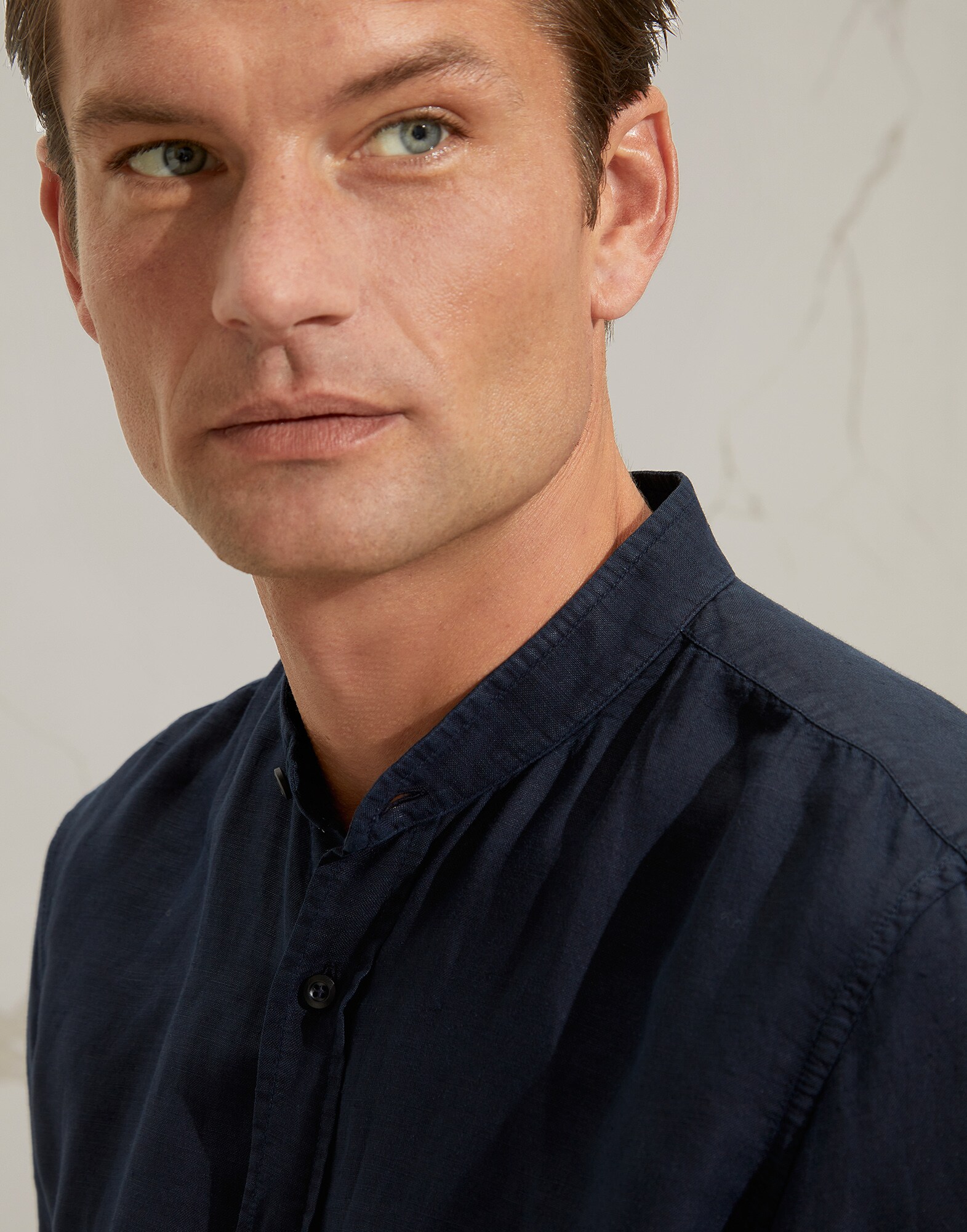 Linen Shirt - Detail