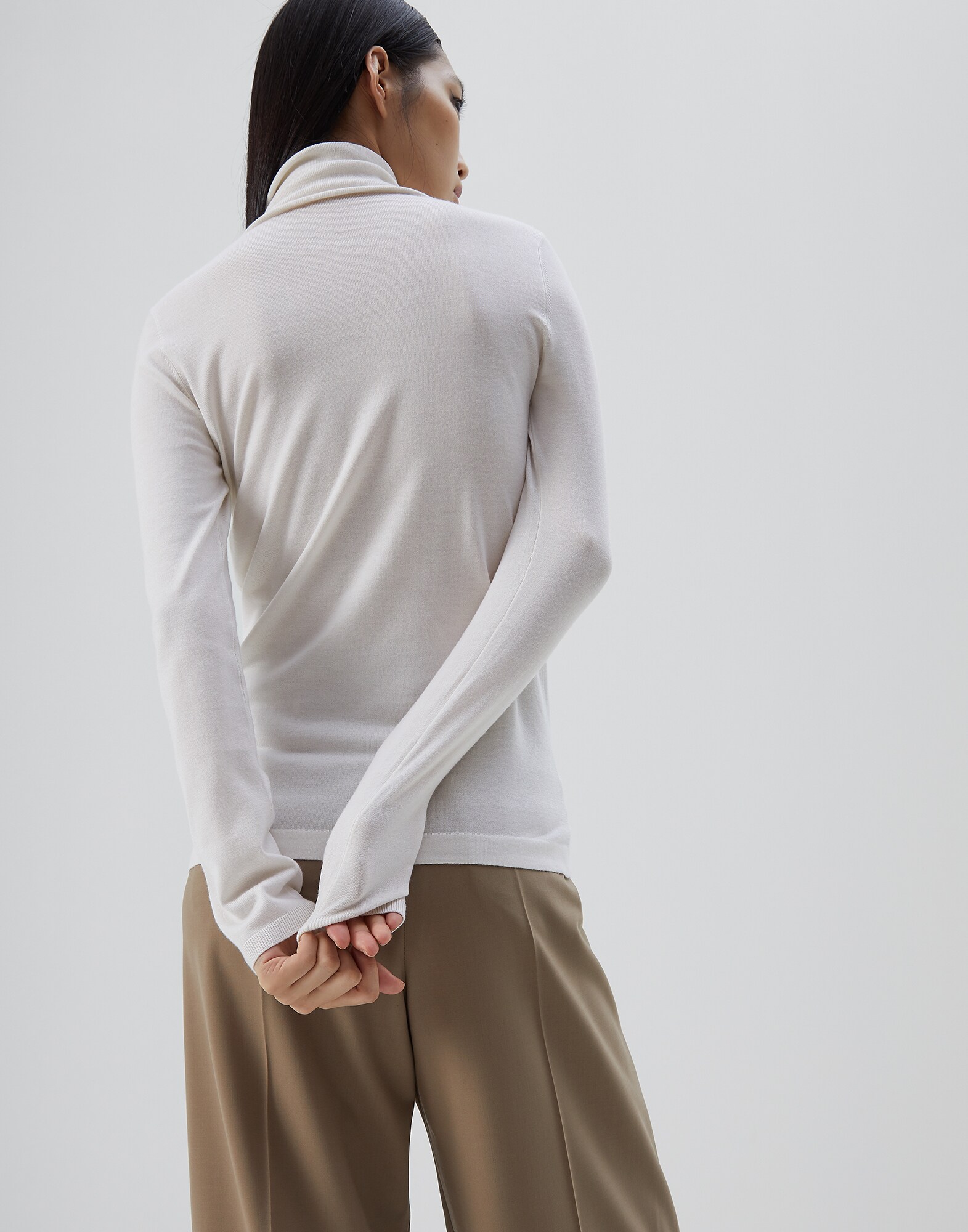 高领针织衫 - Back