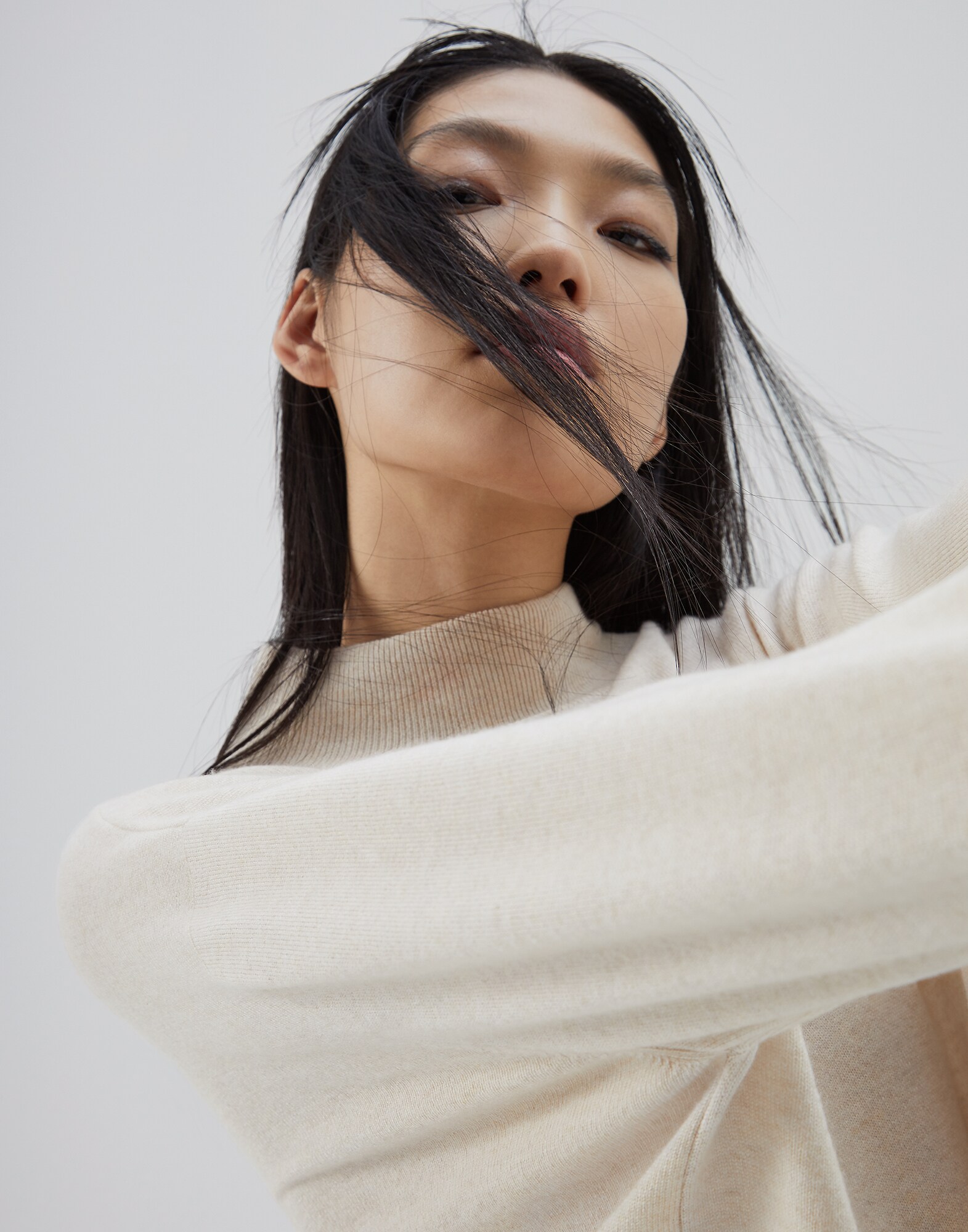 高领针织衫 - Editorial