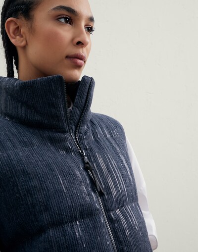 Down Vest - Detail view